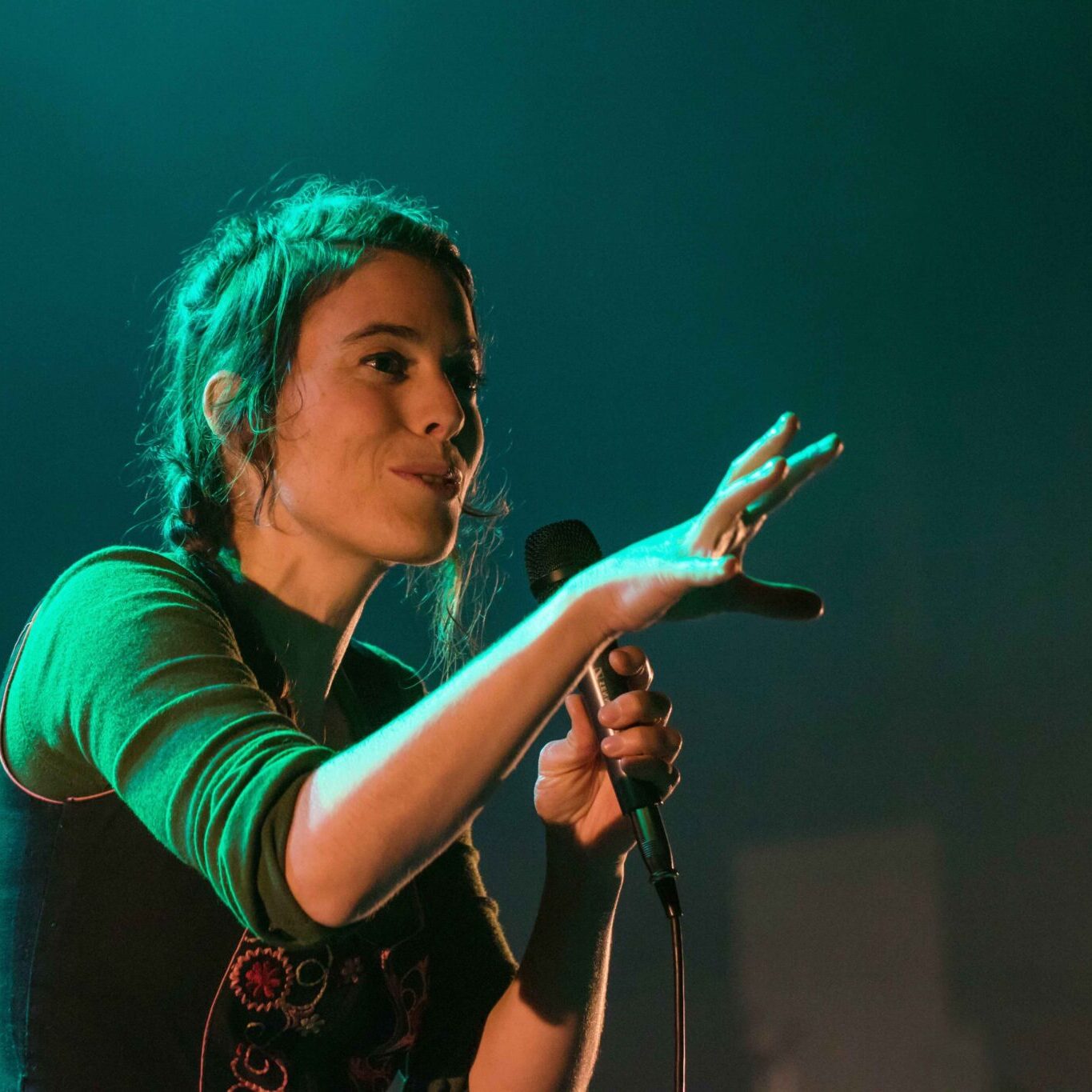 Flavie-Dufour-IMPERIAL-Credit-Madeleine-Martin_opt-2048x1365